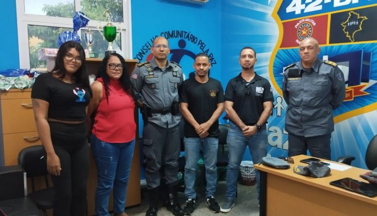 CONSELHO COMUNITÁRIO PELA PAZ DO COROADINHO FORTALECE PARCERIA COM FORÇAS DE SEGURANÇA LOCAIS