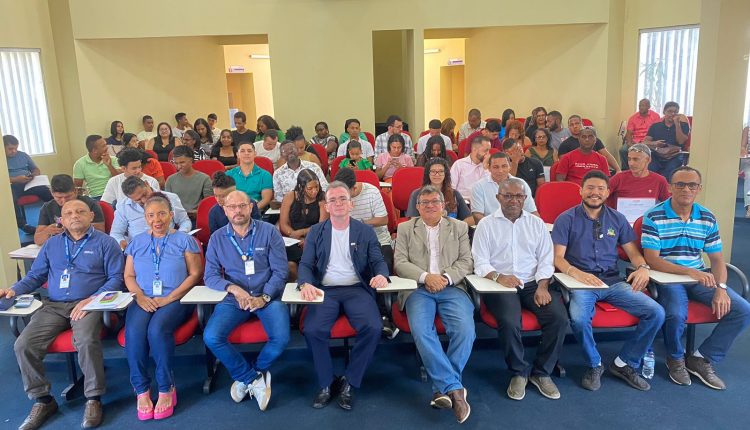PACTO PELA PAZ E SENAI CELEBRAM A CONCLUSÃO DE CURSOS PROFISSIONALIZANTES COM ENTREGA DE CERTIFICADOS EM SOLENIDADE
