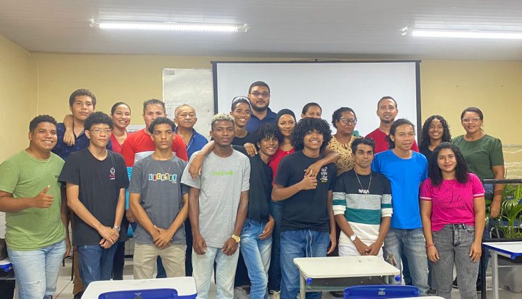 PROGRAMA PACTO PELA PAZ, SENAI E CONSELHO COMUNITÁRIO PELA PAZ FORMAM ALUNOS NO CURSO DE INSTALADOR HIDRÁULICO NO BAIRRO VILA ESPERANÇA
