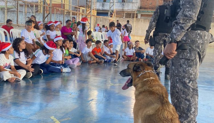 AÇÃO DE NATAL COORDENADA PELO 6º BPM LEVA ALEGRIA E MUITA DIVERSÃO À COMUNIDADE LOCAL
