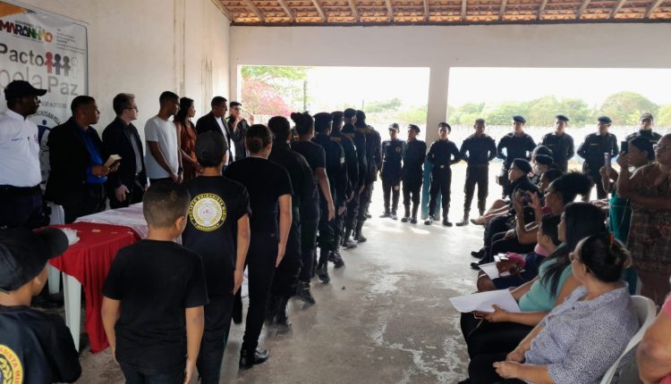 COORDENAÇÃO EXECUTIVA DO PACTO PELA PAZ PARTICIPA DE FORMATURA DE BRIGADISTAS E PROMOÇÃO DE CAPELÃES E BOMBEIROS CIVIS, ORGANIZADA PELO INSTITUTO DOM PEDRO II E CONSELHO COMUNITÁRIO PELA PAZ NO BAIRRO DA PIRÂMIDE, NA CIDADE DE RAPOSA