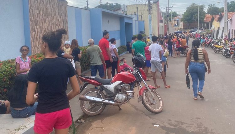 PACTO PELA PAZ REALIZA GRANDE AÇÃO SOCIAL EM DOM PEDRO COM APOIO DA PREFEITURA, SEDES, SEFAZ, SECRETARIAS MUNICIPAIS E CONSELHO COMUNITÁRIO PELA PAZ