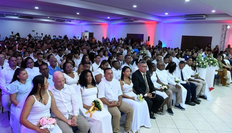 MAIS QUE UM CASAMENTO, A CELEBRAÇÃO DA ESPERANÇA: SECRETARIA DE SEGURANÇA PÚBLICA, POR MEIO DO PACTO PELA PAZ E PARCEIROS REÚNE 113 CASAIS EM EMOCIONANTE CERIMÔNIA COMUNITÁRIA EM SÃO LUÍS